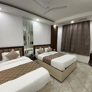 Hotel C & G 4 Minuit Walkable New Delhi Railway Station & 7 Minit Vfs Shivaji Stadium Metro Station